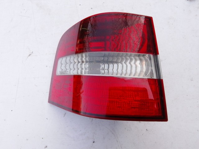 193726 Fiat Stilo kombi bal hátsó külső lámpa, a képen látható sérüléssel! 46758989