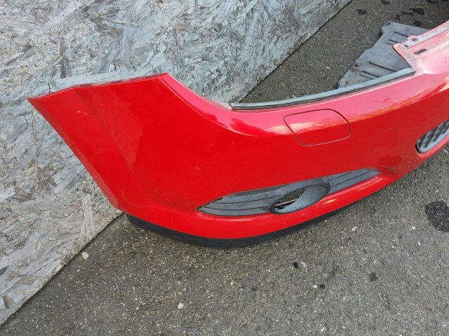 197668 Opel Astra H 2004-2007 első lökhárító, a képen látható sérüléssel