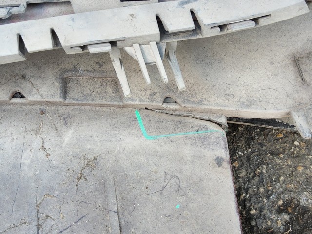 197668 Opel Astra H 2004-2007 első lökhárító, a képen látható sérüléssel