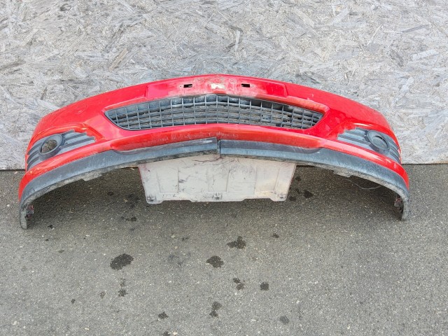 197668 Opel Astra H 2004-2007 első lökhárító, a képen látható sérüléssel