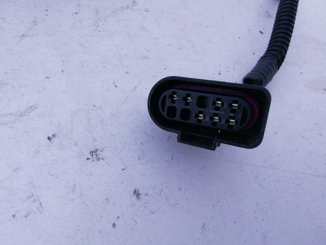 Ford Focus II. 2005-2011 2005-2011 Elektromos csatlakozó Használt  Első Lámpa