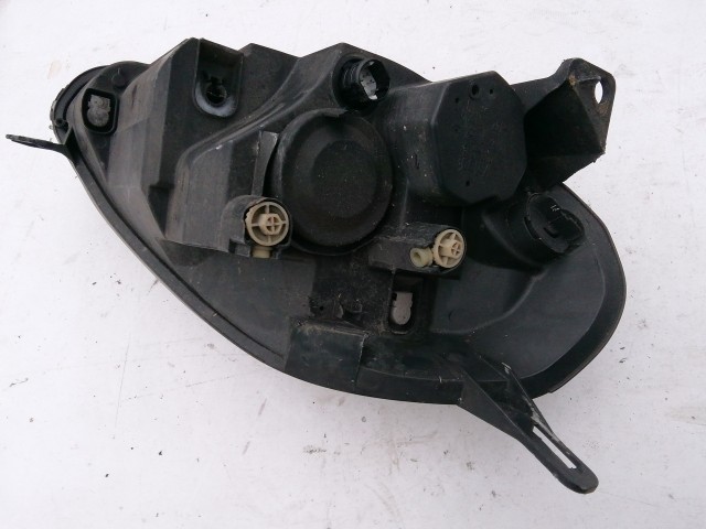 193748 Fiat Grande Punto  2005-2009 Lámpa , Fényszóró Használt  sima bal első 