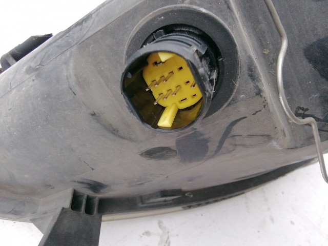 193747 Lancia Ypsilon II.  2003-2011 2003-2011 Lámpa , Fényszóró Használt  sima bal első 