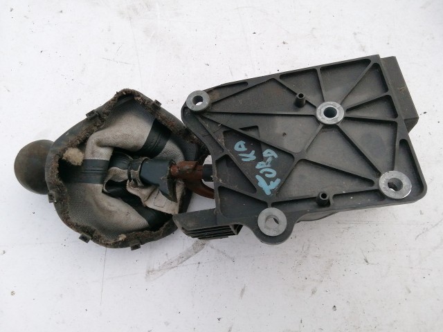 Ford KA 2014-2020 2014-2020 Váltókulissza Használt  5