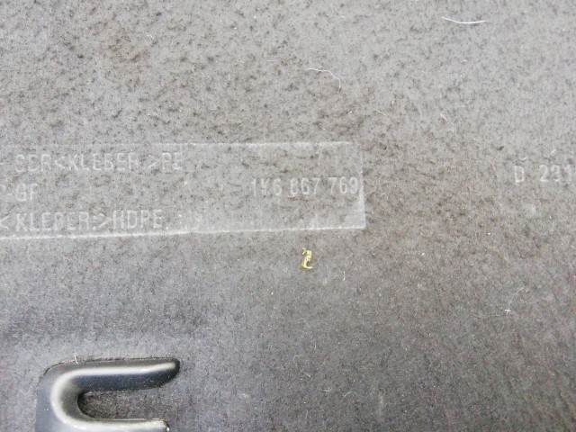 193988 Volkswagen Golf VI. 2008-2013 Kalaptartó 1K6867769