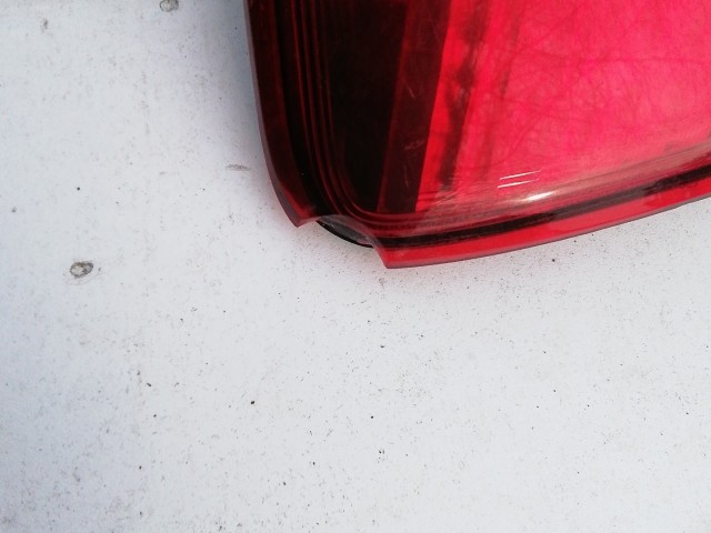 193689 Fiat Sedici, Suzuki SX4 bal hátsó lámpa, a képen látható sérüléssel