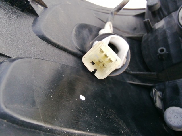 193689 Fiat Sedici, Suzuki SX4 bal hátsó lámpa, a képen látható sérüléssel