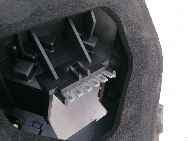 193966 Opel Corsa D 2006-2014 5 ajtós bal hátsó Izzó foglalat 13269050