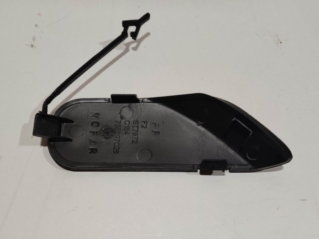 Fiat 500x gyári új első vonószem takaró 735701473