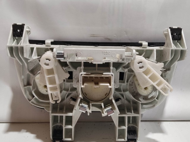 Fiat Fiorino, Qubo manuális fűtéskapcsoló, nem klímás kivitel