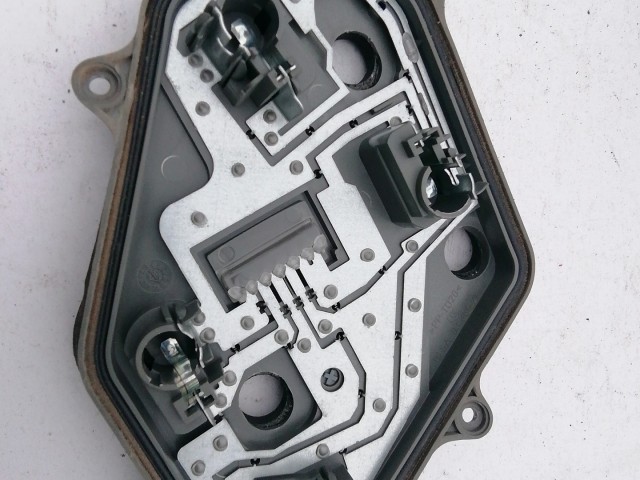 193955 Fiat Stilo 2001-2003 5 ajtós jobb hátsó lámpa Izzó foglalat (piros, fehér, piros)