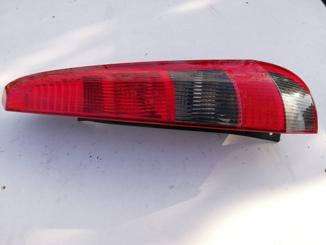 193928 Ford Fiesta 2002-2008 2002-2008 Lámpa , Fényszóró Használt  jobb hátsó