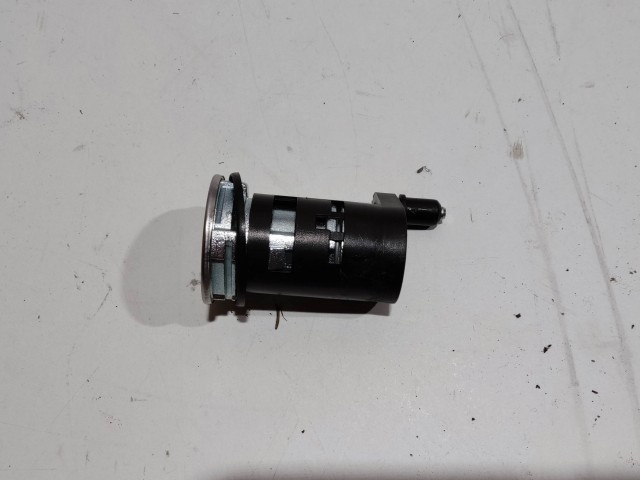 Fiat Ducato 2001-2006 utángyártott új jobb első ajtó zárbetét ház 735318925