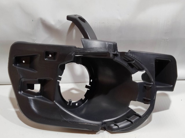 Citroen Berlingo, Peugeot Partner 2008-2012 utángyártott új bal első ködlámpa tartó keret