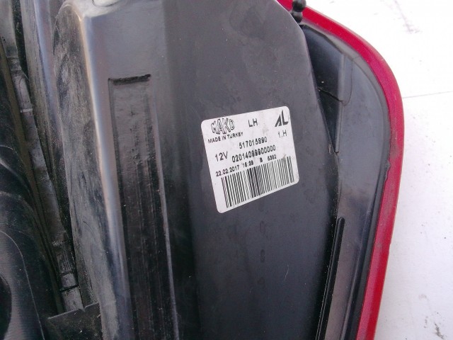 193899 Fiat Grande Punto 2005-2009 bal hátsó lámpa,a képen látható sérüléssel, izzófoglalat nélkül!!