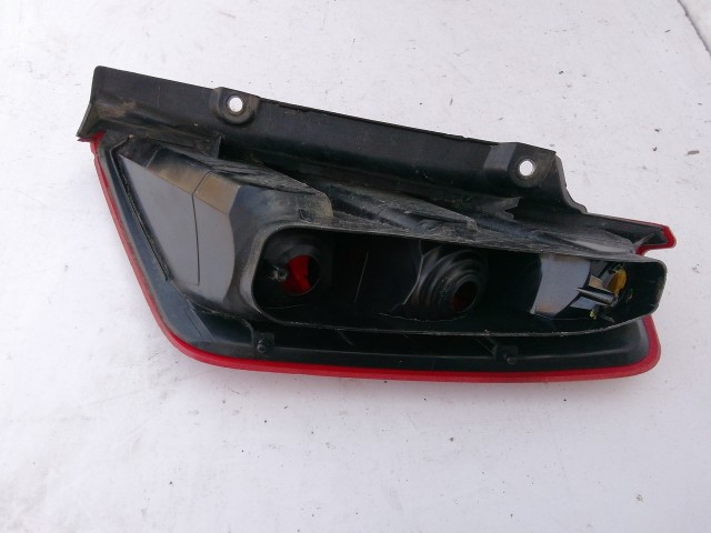 193894 Fiat Grande Punto 2005-2009 bal hátsó lámpa,a képen látható sérüléssel, izzófoglalat nélkül!!