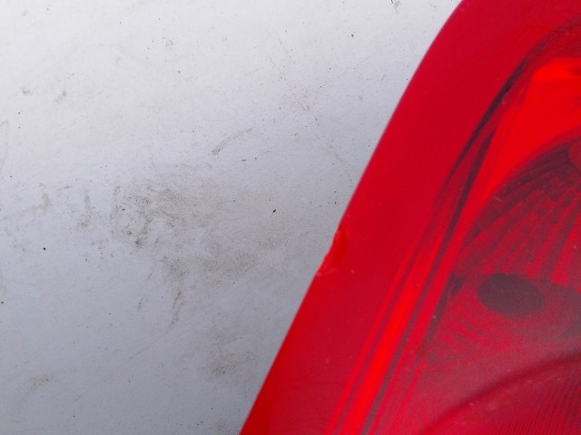 193892 Fiat Grande Punto 2005-2009 bal hátsó lámpa,a képen látható sérüléssel, izzófoglalat nélkül!!