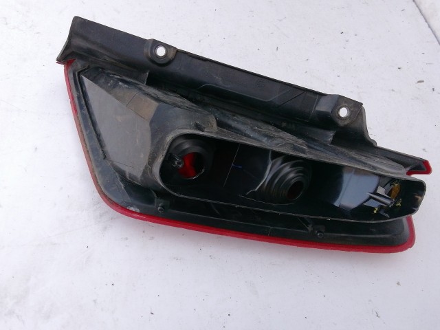 193890 Fiat Grande Punto 2005-2009 bal hátsó lámpa,a képen látható sérüléssel, izzófoglalat nélkül!!