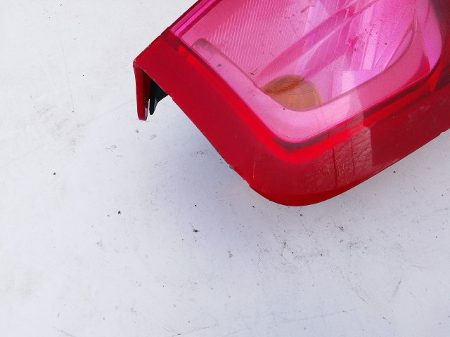 193889 Fiat Grande Punto 2005-2009 bal hátsó lámpa,a képen látható sérüléssel, izzófoglalat nélkül!!