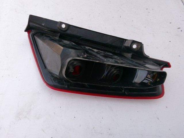 193889 Fiat Grande Punto 2005-2009 bal hátsó lámpa,a képen látható sérüléssel, izzófoglalat nélkül!!