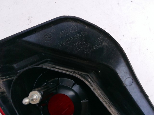 193883 Fiat Idea jobb hátsó Lámpa, izzó foglalat nélkül!!
