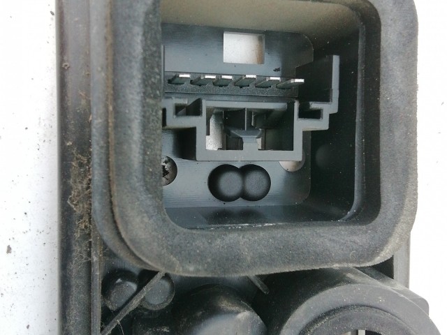 197949 Fiat Doblo 2005-2009  jobb hátsó Izzó foglalat 51755144