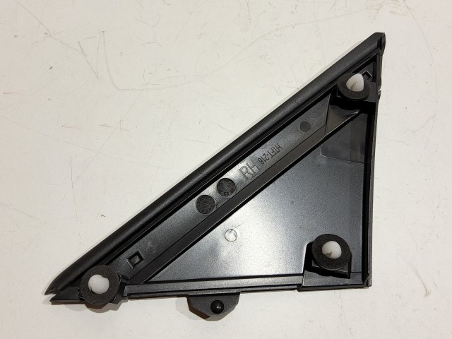 Fiat 500 utángyártott jobb első külső műanyag matt fekete