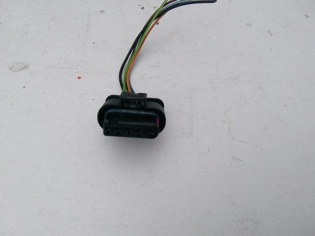 197886 Fiat Punto Evo 2009-2011 bal hátsó lámpa elektromos csatlakozó, ovális kivitel