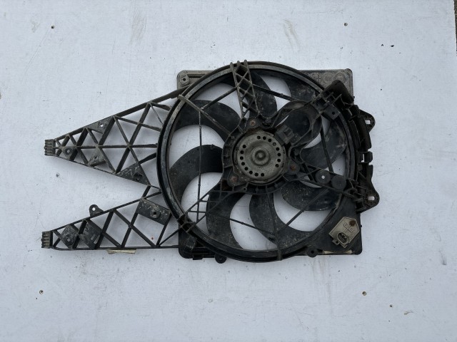 Fiat Doblo III.  2009-2015 2009-2015 Hűtőventilátor Használt   1600