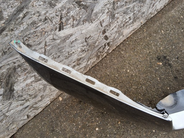 198184 Alfa Romeo 159 első lökhárító, alap kivitel ( nem mosós, nem Pdc-s) a képen látható sérüléssel 71777554