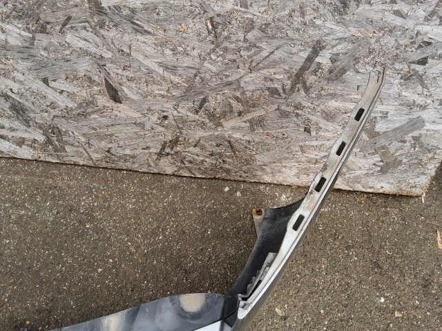 198184 Alfa Romeo 159 első lökhárító, alap kivitel ( nem mosós, nem Pdc-s) a képen látható sérüléssel 71777554