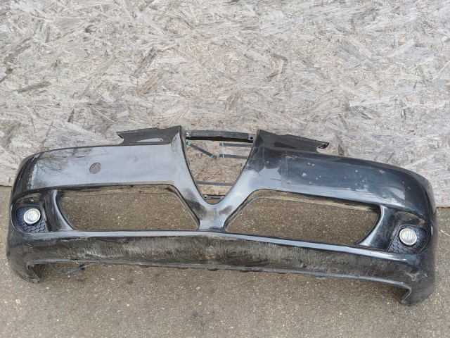 198186 Alfa Romeo 147 2000-2010 Lökhárító Használt  első   a képen látható sérüléssel