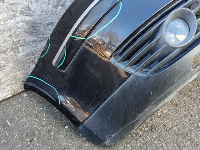 198196 Volkswagen Passat B5 1997-2005 1997-2005 Lökhárító Használt  első Fekete  a képen látható sérüléssel