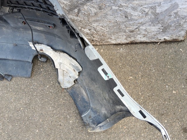 198197 Lökhárító Használt  hátsó Ezüst   a képen látható sérüléssel