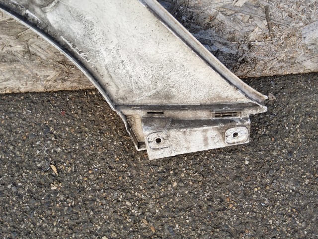 198201 Lökhárító Használt  bal hátsó Fehér  