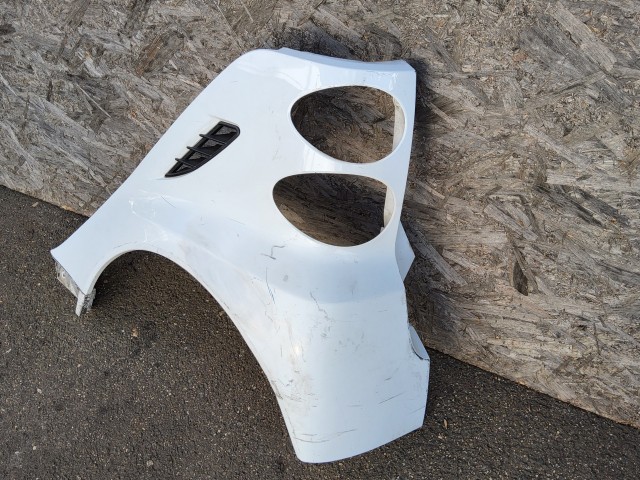 198201 Lökhárító Használt  bal hátsó Fehér  