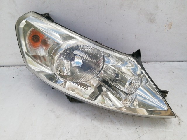 197859 Fiat Scudo 2007-2016 2007-2016 Lámpa , Fényszóró Használt  sima jobb első a képen látható sérüléssel