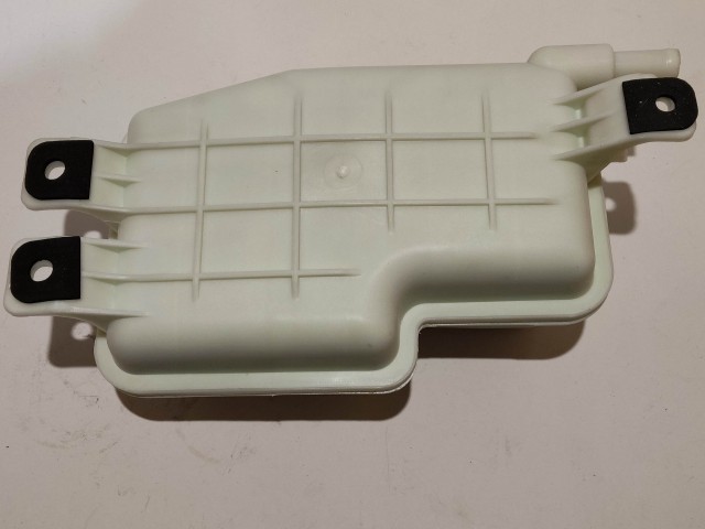 Kia Sorento 2002-2009 utángyártott új kiegyenlítő tartály 