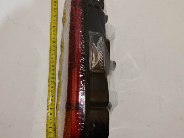 Fiat Ducato platós kivitelhez utángyártott új bal hátsó lámpa