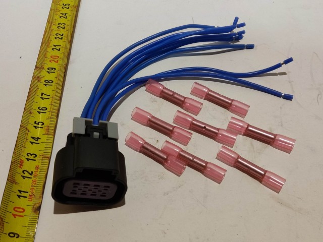 Fiat Ducato 2011- utángyártott új hátsó lámpa elektromos csatlakozó