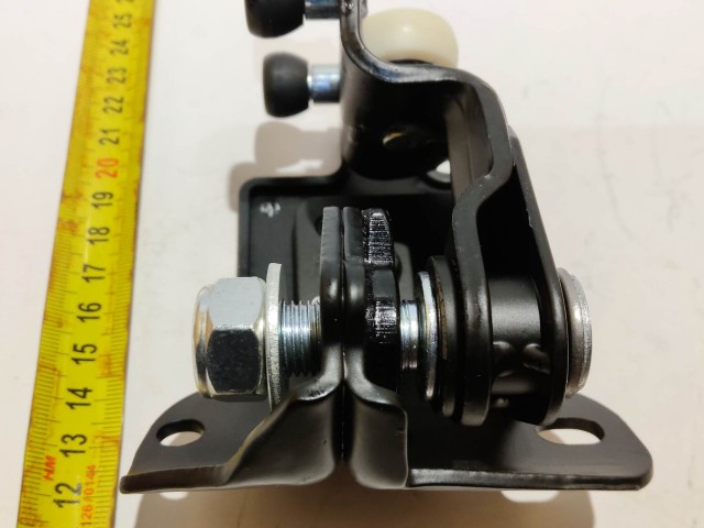 Fiat Ducato 2006- utángyártott új jobb oldali középső tolóajtó görgő  1344266080