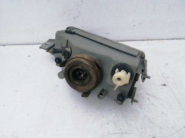 197852 Fiat Punto I.1993-1999 bal első fényszóró Hella 46407152