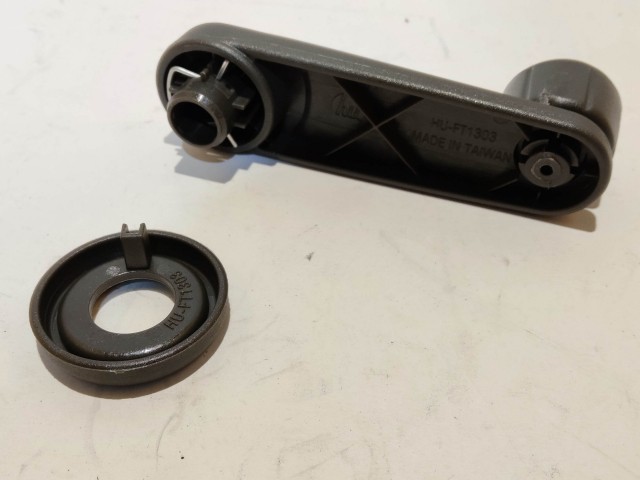 Fiat Panda 2003-2012 utángyártott új fekete színű ablakemelő kar 735354494