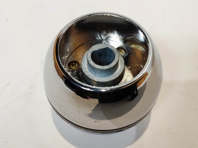 Alfa Romeo Giulietta utángyártott új fényes króm váltógomb  71746349