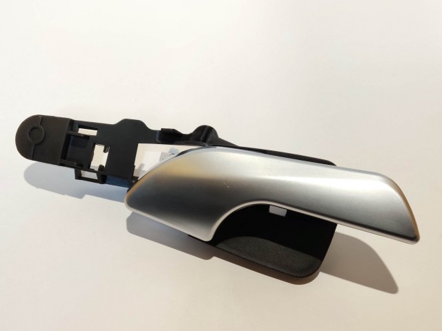 Alfa Romeo Giulietta 2010-2020 Kilincs Utángyártott új jobb hátsó belső kilincs, MATT színű