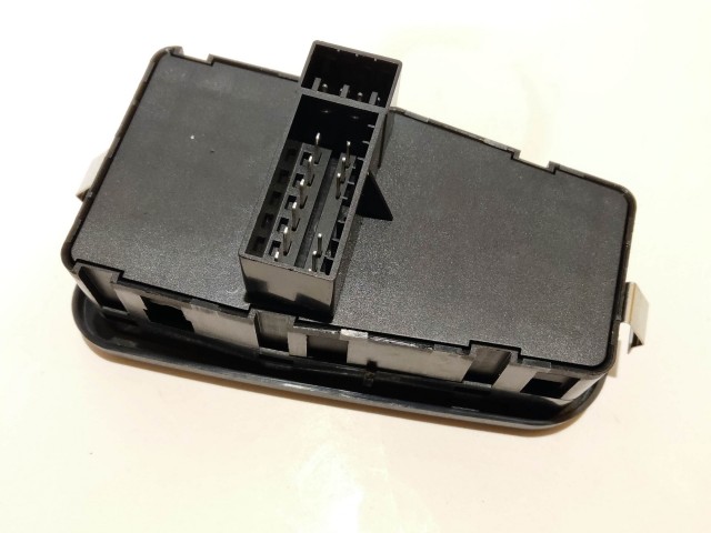 Lancia Ypsilon II.  2003-2009 utángyártott új, bal első elektromos ablakemelő kapcsoló 