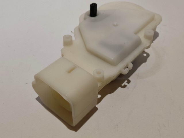 Toyota Yaris 1999-2005 utángyártott új, bal hátsó centrálzár motor 6914052010