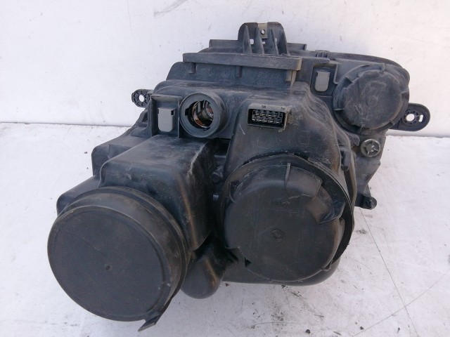 198406 Fiat Ulysse 2001-2010 Lámpa , Fényszóró Használt  sima jobb első