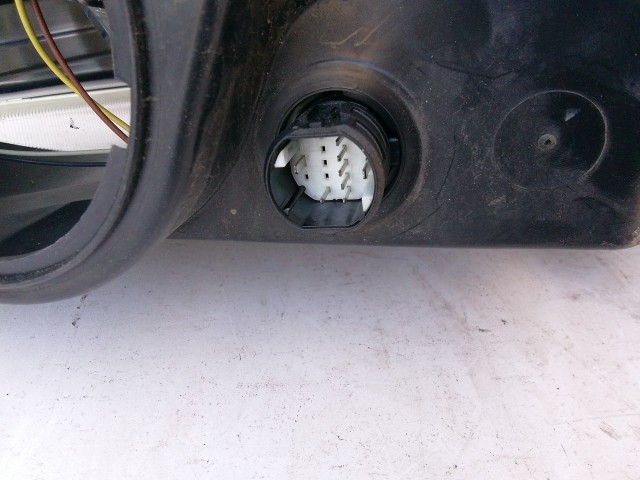 198404 Fiat Croma  2005-2008 Lámpa , Fényszóró Használt  sima a képen látható sérüléssel bal első  a képen látható sérüléssel