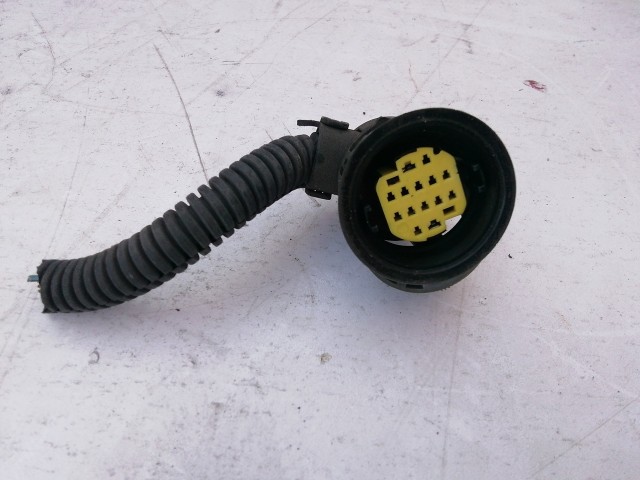 198401 Fiat Idea 2003-2012 Első Lámpa elektromos csatlakozó 51747606